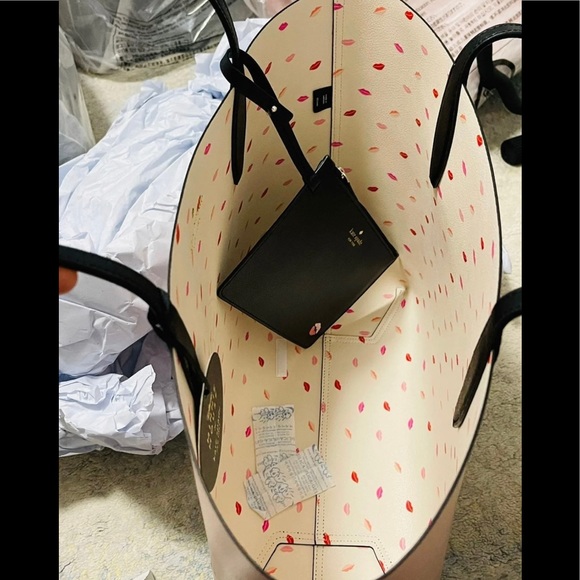 NWT Kate Spade X Disney Minnie Mouse Large Reversible Tote In Pale Vellum Multi - Picture 10 of 12